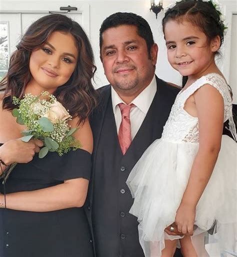 La Lejana Relación Que Selena Gomez Tiene Con Su Papá Mexicano