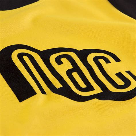 Nac breda buhlt um st. NAC Breda 1981-82 Retro Football Shirt | Retro Football Club