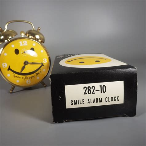 Robert Shaw Lux Have A Happy Day Smiley Face Alarm Clock