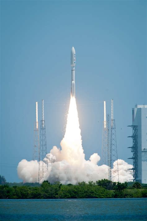 NASA's Juno Spacecraft Launches to Jupiter | NASA