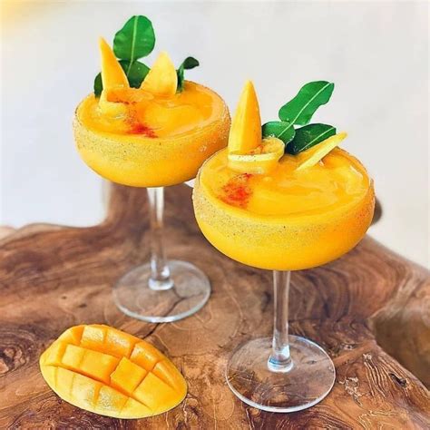 9 Best Mango Cocktail Recipes You Cannot Miss