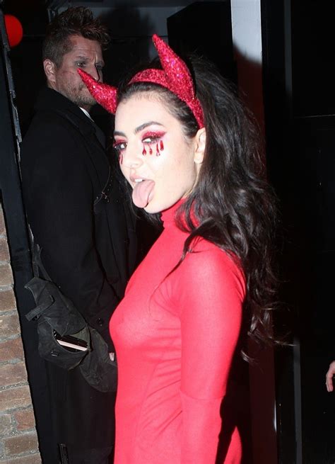 Charli Xcx Braless 15 Photos Thefappening