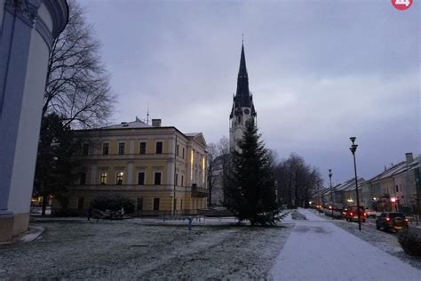 V Spišskej už stojí vianočný stromček: Z pôvodného niekto ...