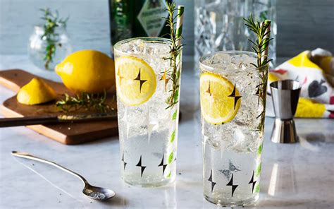 Is Seltzer Water Healthy? | Sparkling Water Nutrition Facts | Lark Health