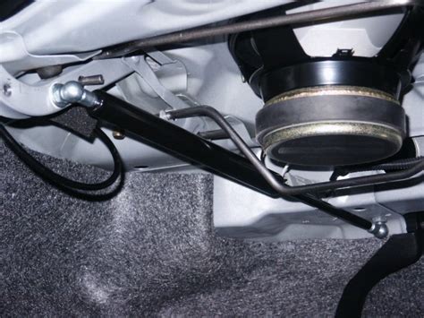 While coil springs long ago came to dominate the automotive market, the simple, cheap and reliable torsion bar has carved out a nice niche for itself where the pavement ends. Honda Civic (2001-2005) Trunk Shocks DIY