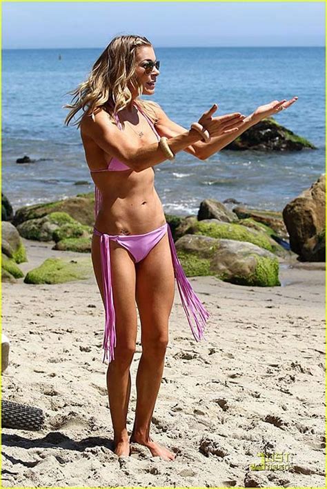 Leann Rimes Posing On Beach And Showing Her Sexy Body In Bikini Porn Pictures Xxx Photos Sex