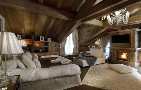(mid luxury 3 bedroom cabin) cedar creek estates hochatown 3 bed types, sleeps 6 people (adults only) maximum occupancy: Snoozily Sumptuous Bedrooms - Ultimate Luxury Ski Chalet ...