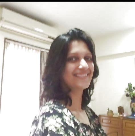 Sexy Indian Wife Sonam Selfied 1012