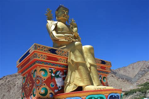 Fotos Gratis Monumento Vacaciones Viajar Estatua Budista Budismo