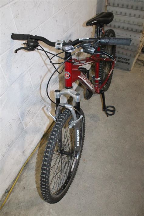 Schwinn Aluminum Comp Mountain Bike Property Room