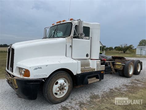 1994 Unverified Kenworth T600 6x4 Ta Day Cab Truck Tractor In