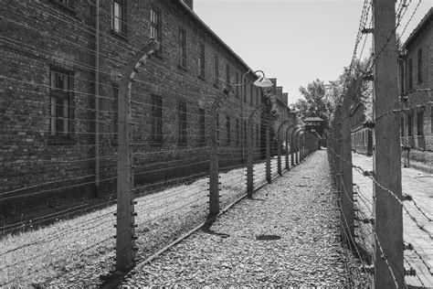 Auschwitz memorial / muzeum auschwitz, oświęcim. Auschwitz Tour - Your Mobile Travel Guide, Tour, and Map