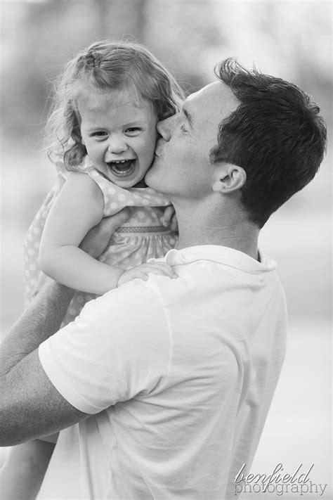 Pin By Trowcliff On Daddys Girl ️ Daddy Daughter Photos Father Daughter Photography Daddy