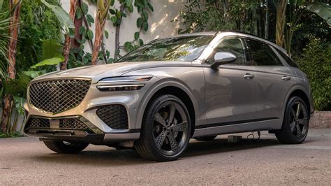 2022 Genesis Gv70 Suv First Look The Luxury Brand Continues To Roll