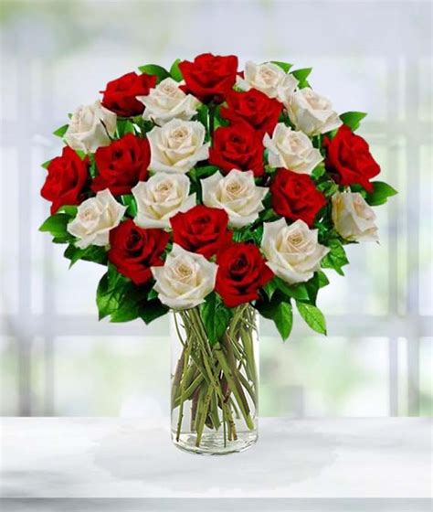 2 Dozen Red And White Rose Bouquet Avas Flowers