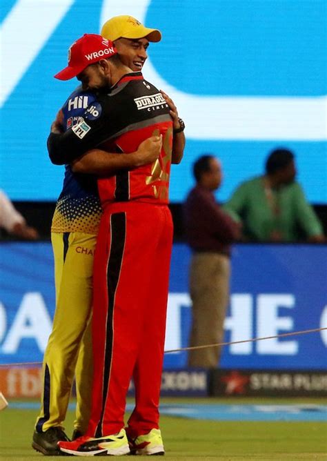 Ipl 2018 Ms Dhoni And Virat Kohli Giving Us Friendship Goals Cricket