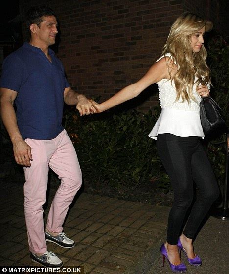 Chantelle Houghton And Alex Reid Finally Name Their Baby Dolly Daily