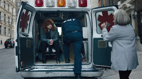 ‘russian Doll Gets Renewed For Season 2 At Netflix Wsvn 7news Miami News Weather Sports