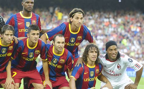 Fifa 18 inter milan x ac milan. Barcelona x Milan - 25/08/2010 - Esporte - Fotografia ...