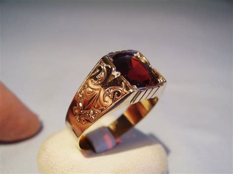 Antique Mens Garnet Ring In 333 Rose Gold Catawiki