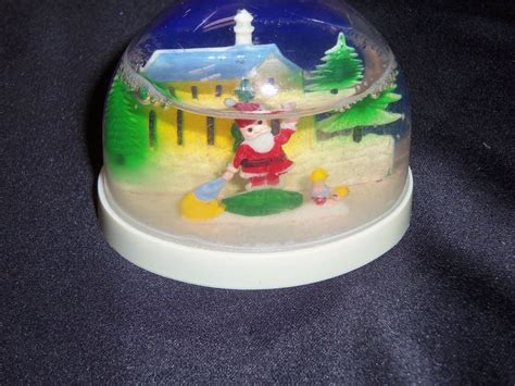 Vintage Collectible Decorative Christmas Holiday Santa Claus Plastic