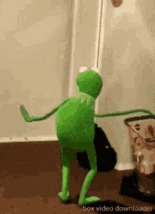 Kermit the frog commits suicide! Kermit Dancing GIFs | Tenor