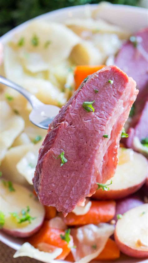 I used this recipe to make my corned beef and cabbage in the instantpot for the first time and it was amazing! Instant Pot Corned Beef and Cabbage VIDEO - Sweet and ...
