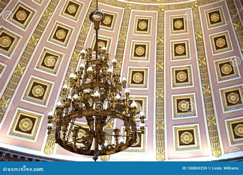 Vintage Chandelier In Us Capitol Dome Stock Image Image Of Rosettes