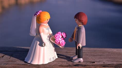 Kisah ini terjadi beberapa tahun yang lalu. Menjadi Istri Yang Baik