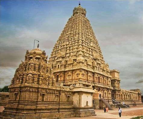 216ft Vimana Of Tanjore Brihadeeswarar Temple 1010 Ad Tamil Nadu