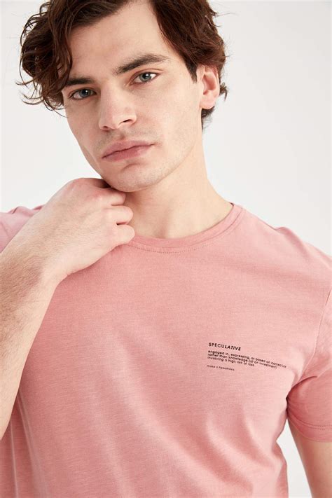 pink man slim fit crew neck short sleeve printed t shirt 2408874 defacto