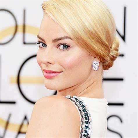 Margot Robbie On Her Favorite Concealer And Cant Live Without Skin Savior