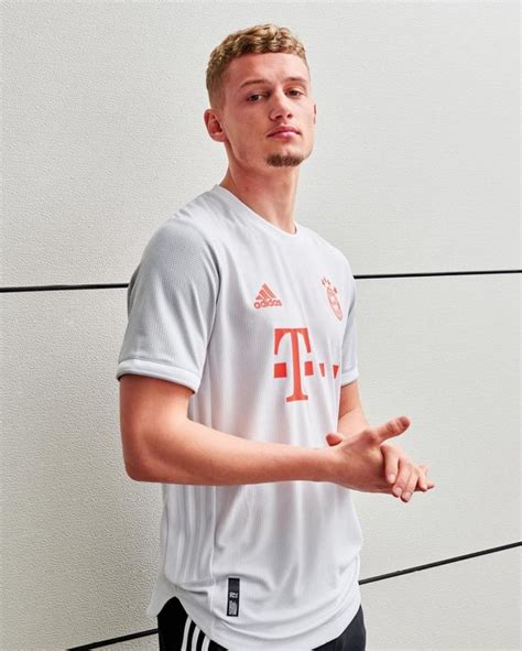 Foi então que comecei importar produtos de qualidade, diretos da fábrica. Camisa reserva do Bayern de Munique 2020-2021 Adidas » MDF