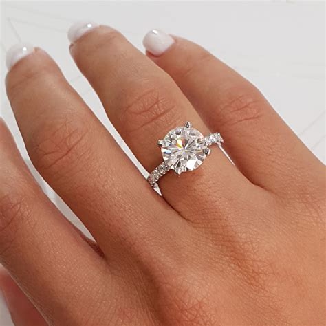 Average diamond size for engagement rings? 2.67 TCW E - VS2 Round Cut Diamond Engagement Ring - 18K ...