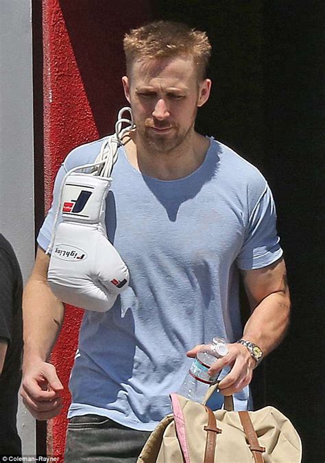 Ryan Gosling Steps Out After Boxing Class Daily Mail Online