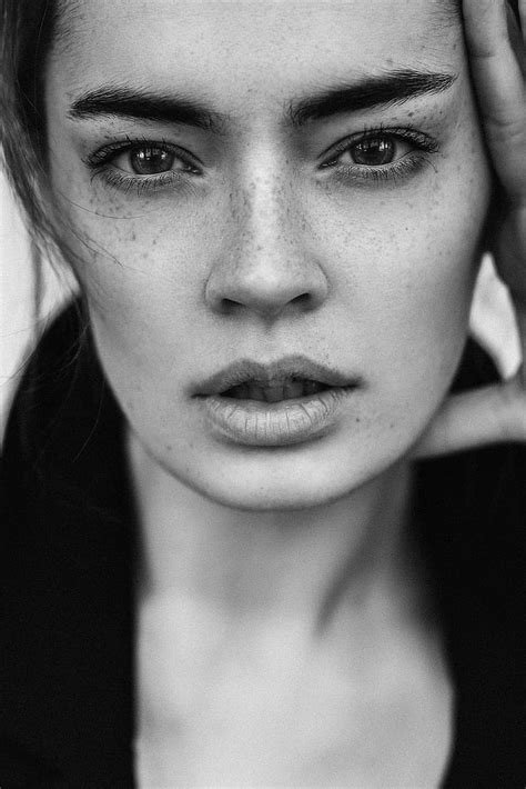 X Px Free Download Hd Wallpaper Lidia Savoderova Russian Model Portrait