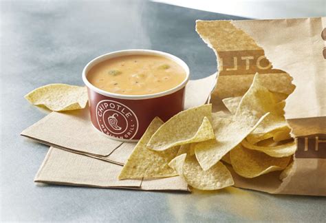 Chipotle Queso Ingredients Whats In Chipotles New Queso Dip Recipe