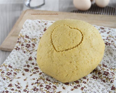 (fatelo in fretta altrimenti la pasta si asciugherà, diventerà dura e impossibile da lavorare!) le strade a questo punto sono due: Pasta frolla tradizionale fatta in casa ⋆ ...