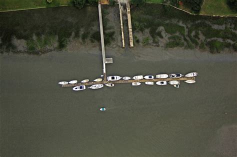 Marsh Harbor Boatworks Slip Dock Mooring Reservations Dockwa