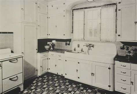 Whether you're decking out a traditional kitchen or designing a sleek contemporary. 16 vintage Kohler kitchens - and an important kitchen sink ...