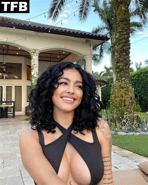 Malu Trevejo Shows Off Her Sexy Tits Photos Thefappening
