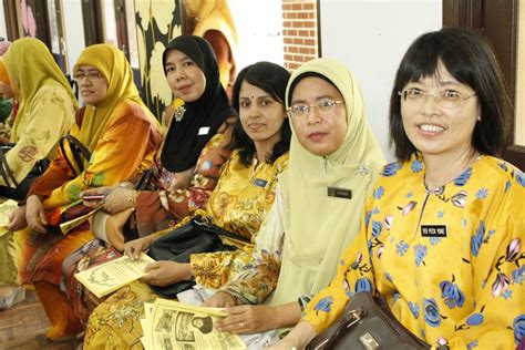 Geriau matyti vietą sekolah tuanku abdul rahman, atkreipkite dėmesį į netoliese esančias gatves: Sejarah Sekolah Menengah Kebangsaan Tuanku Abdul Rahman