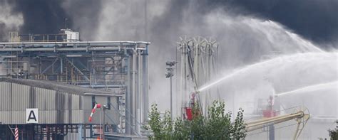 Zwei menschen werden laut basf noch vermisst. BASF: explosion sur le site de Ludwigshafen, des disparus ...
