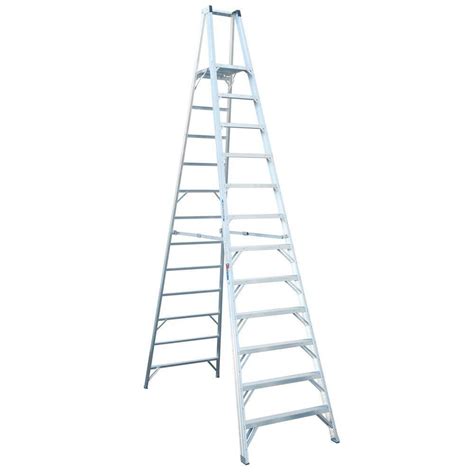 Werner 12 Ft Aluminum Platform Step Ladder With 300 Lb Load Capacity