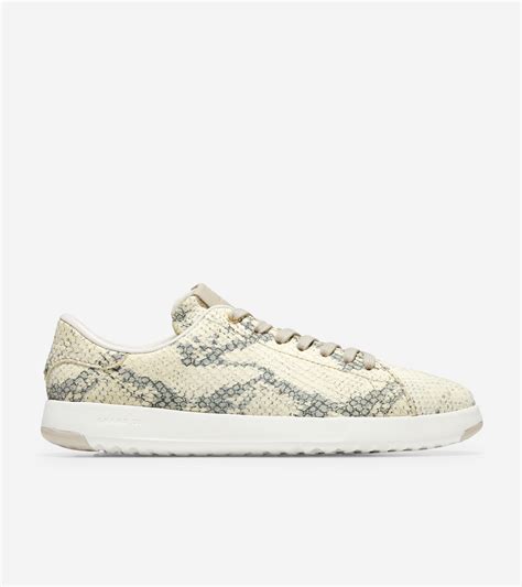 Get the best deals on cole haan shoes sale and save up to 70% off at poshmark now! Shop Colehaan for Shoes, Clothing & Gear. Start shopping ...