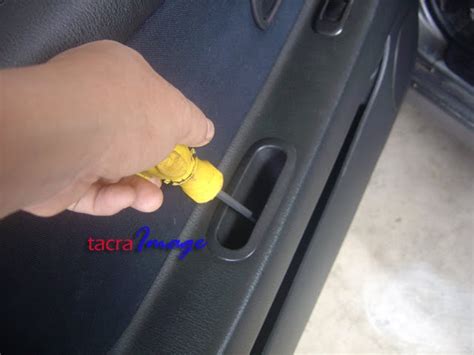 Cara kertas yang agak keras 2. tacra's diy garage: Door Trim Removal (Viva & Wira)