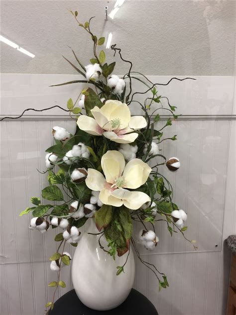 11117 cream magnolias in vase with cotton curly willow and mixed greenery 2019 cotton diy
