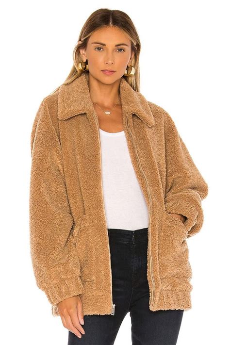 Teddy Bear Coats You Ll Want To Be Wrapped Up In This Fall Bear