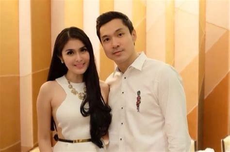 Berbagai Fakta Tentang Harvey Moeis Pengusaha Sukses Suami Sandra Dewi Yang Usianya Lebih Muda