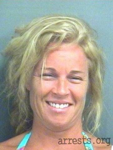 She is also a goodwill ambassador for unicef, and animal rights. Susan Graver Mugshot | 06/10/09 Florida Arrest